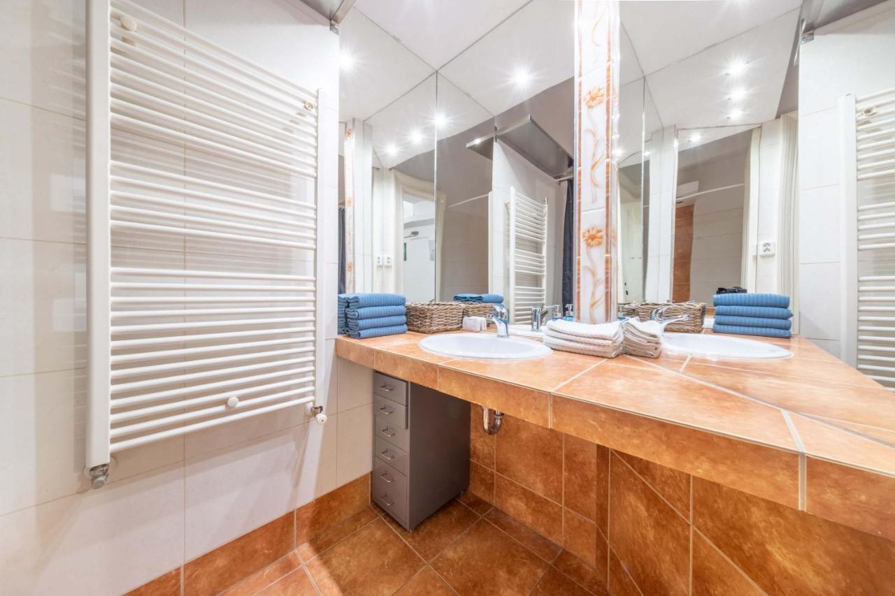 Anastasia 2 Bedrooms Apartment On Vaci Utca Βουδαπέστη Εξωτερικό φωτογραφία